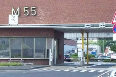 Betriebsgelände mit Zugangs- bzw. Einfahrkontrolle jeder einzelnen Person durch Pförtner